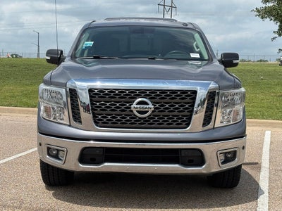 2017 Nissan Titan SV
