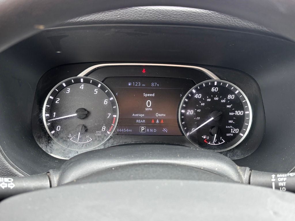 2024 Nissan Frontier SV