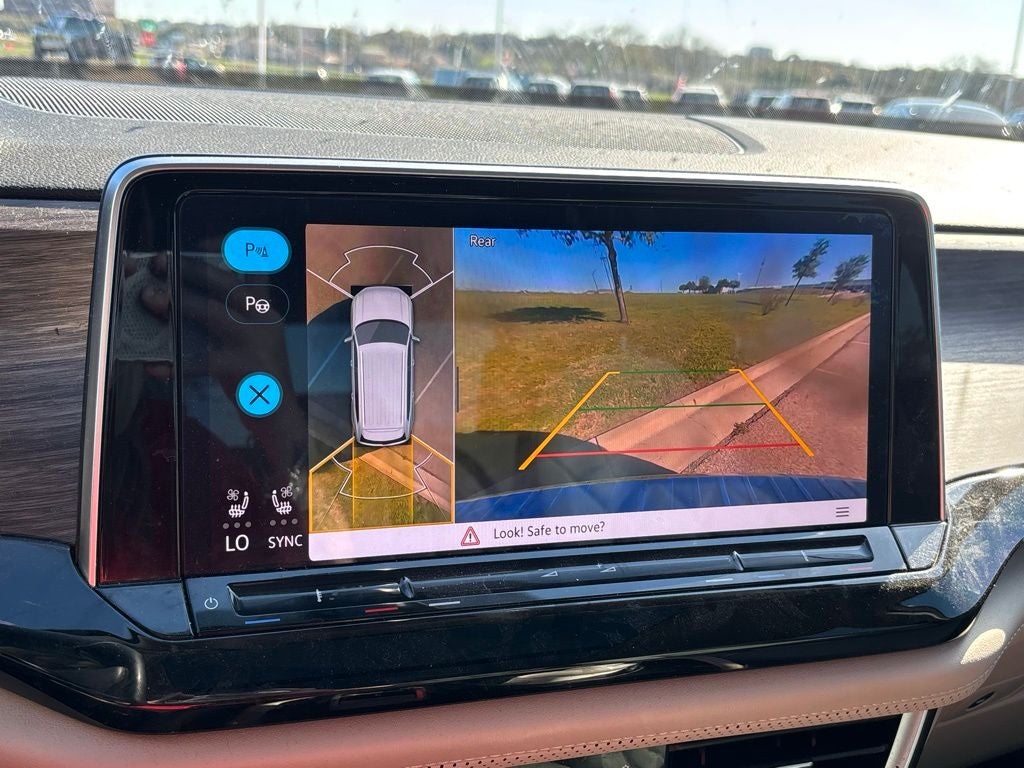 2024 Volkswagen Atlas 2.0T SEL Premium R-Line