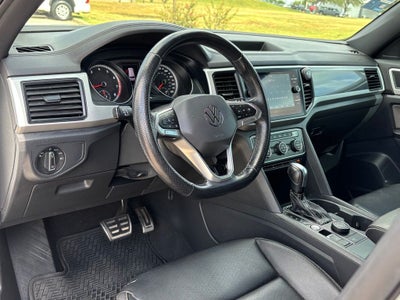 2021 Volkswagen Atlas Cross Sport 3.6L V6 SE w/Technology R-Line