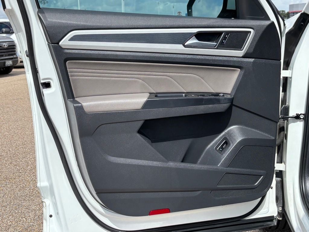 2021 Volkswagen Atlas Cross Sport 3.6L V6 SE w/Technology R-Line