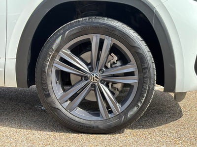 2021 Volkswagen Atlas Cross Sport 3.6L V6 SE w/Technology R-Line