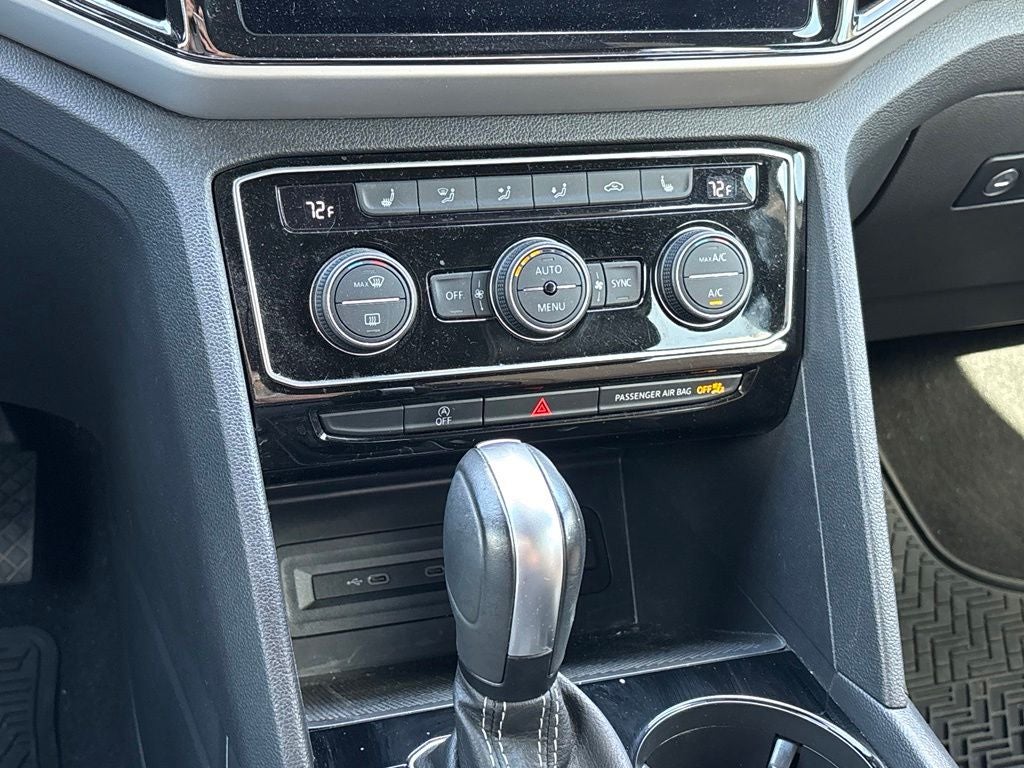 2023 Volkswagen Atlas Cross Sport 2.0T SE w/Technology