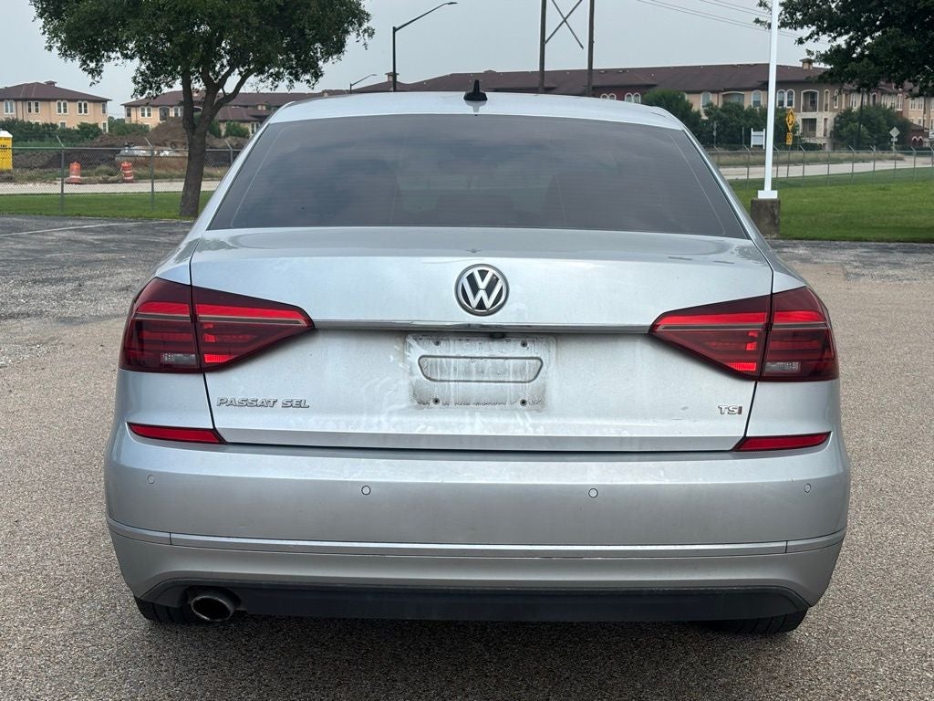2017 Volkswagen Passat SEL Premium