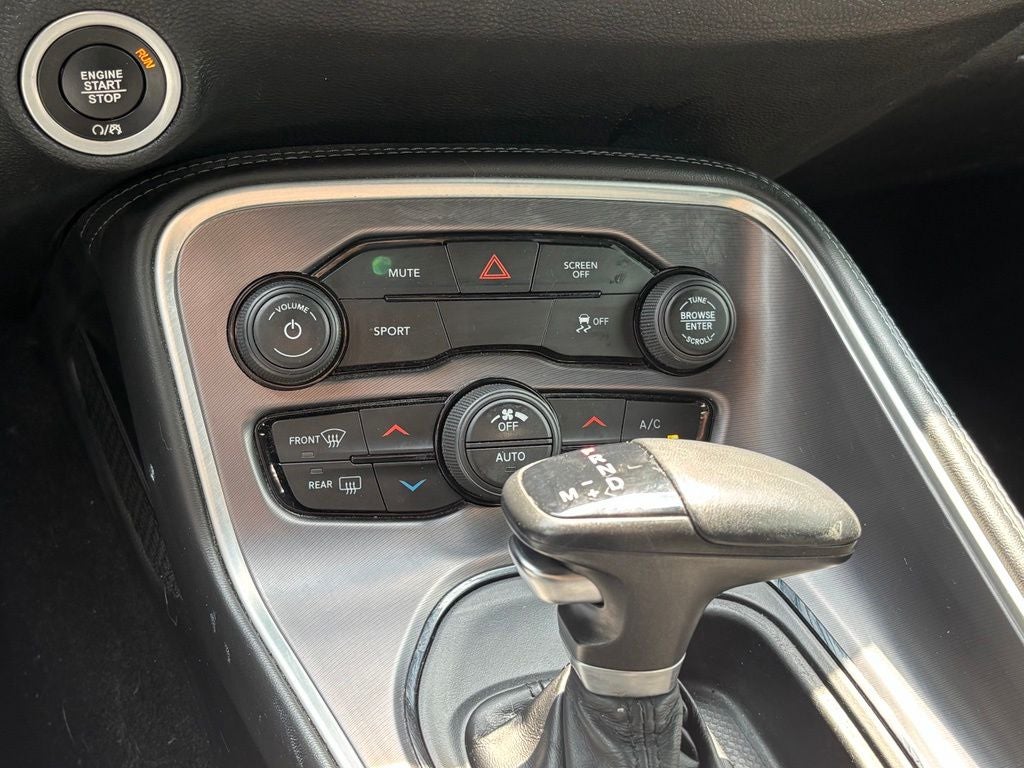 2020 Dodge Challenger SXT
