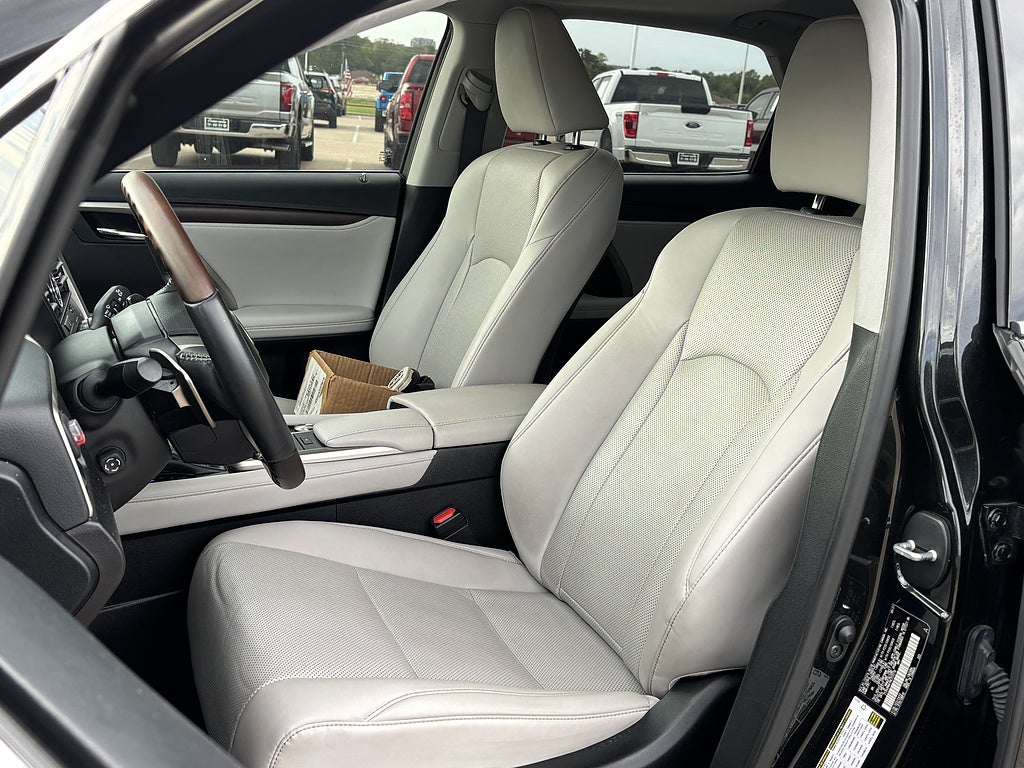 2022 Lexus RX Base