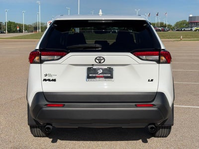 2025 Toyota RAV4 LE