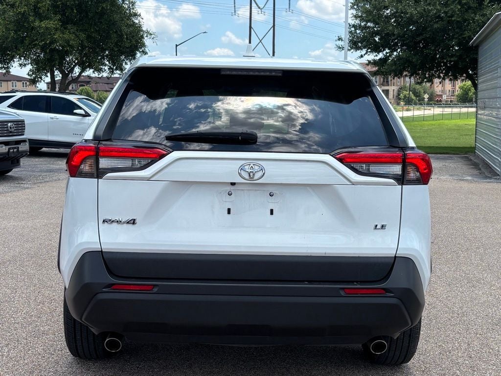 2023 Toyota RAV4 LE