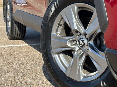 2023 Toyota RAV4 XLE