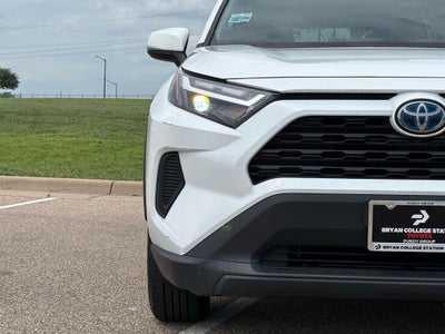 2022 Toyota RAV4 Hybrid XLE