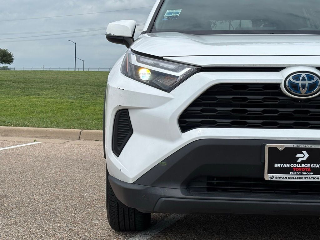 2022 Toyota RAV4 Hybrid XLE