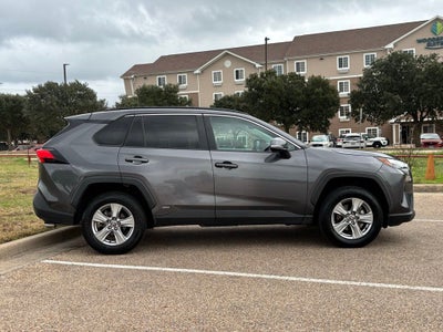 2024 Toyota RAV4 Hybrid XLE
