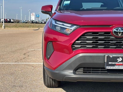 2022 Toyota RAV4 XLE