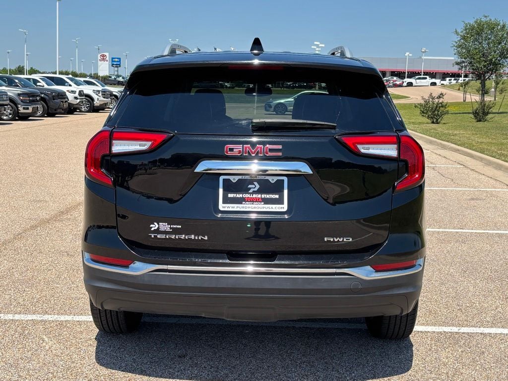 2024 GMC Terrain SLT
