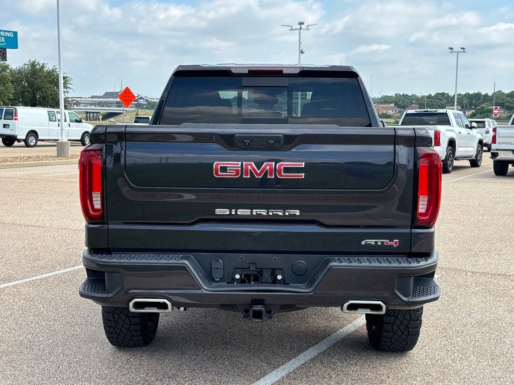 2022 GMC Sierra 1500 AT4