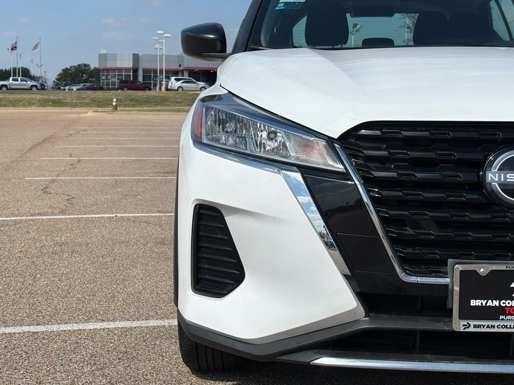 2023 Nissan Kicks S
