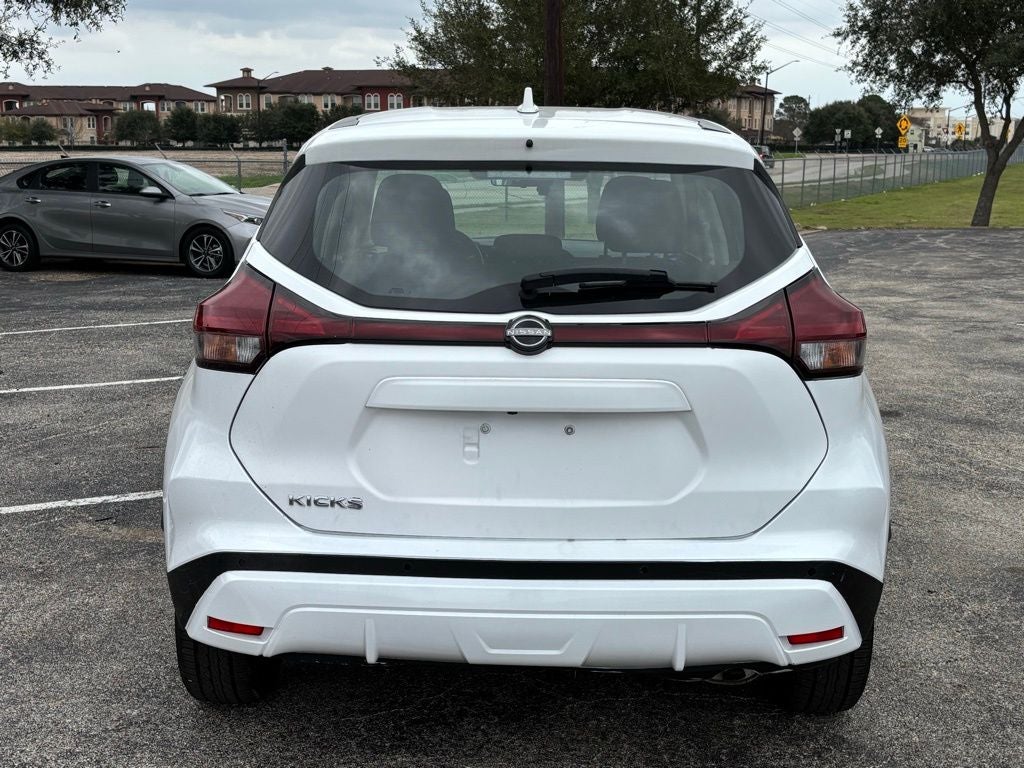 2023 Nissan Kicks S