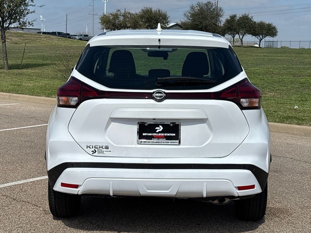2023 Nissan Kicks S