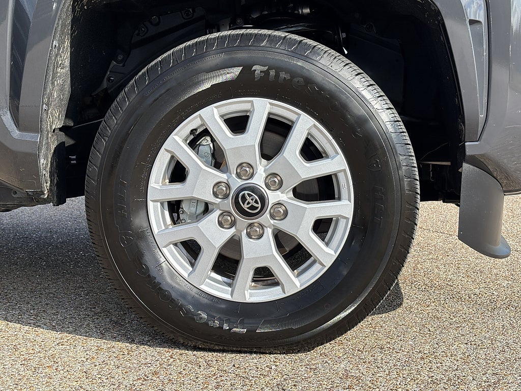 2026 Toyota Tacoma 4WD SR5