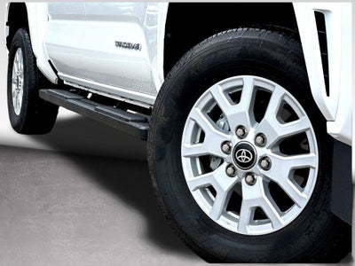 2025 Toyota Tacoma 4WD SR5