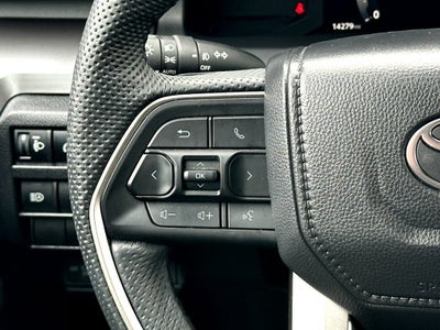 2025 Toyota Tacoma 4WD SR5