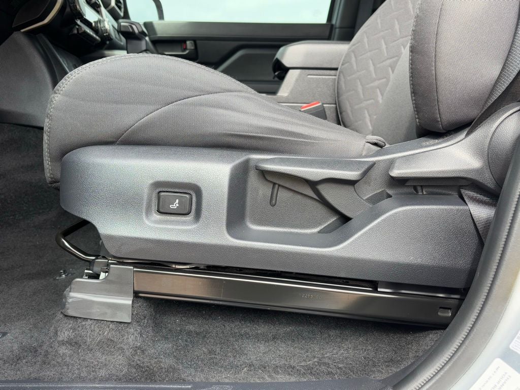 2025 Toyota Tacoma SR