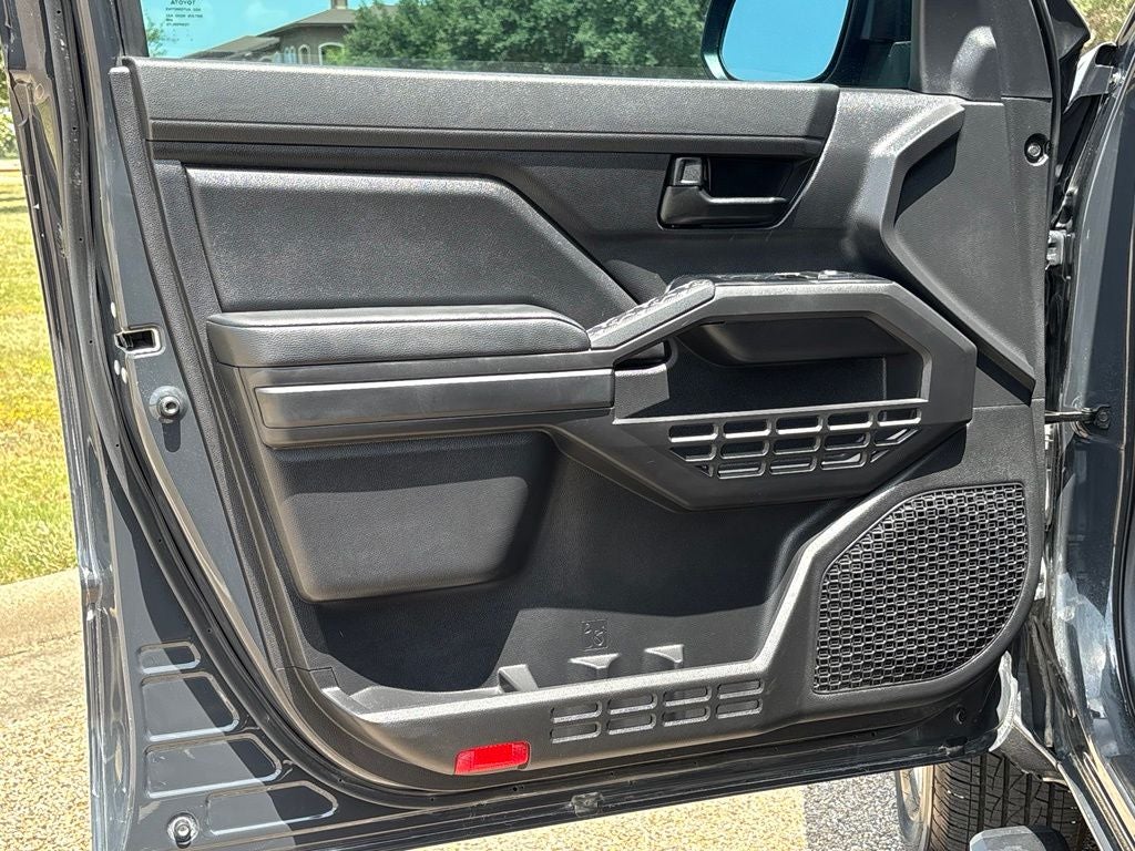 2025 Toyota Tacoma SR