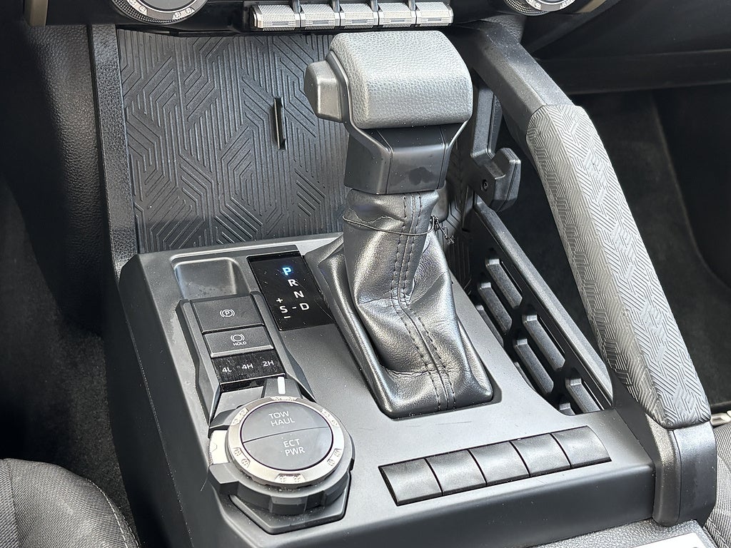 2026 Toyota Tacoma 4WD SR5