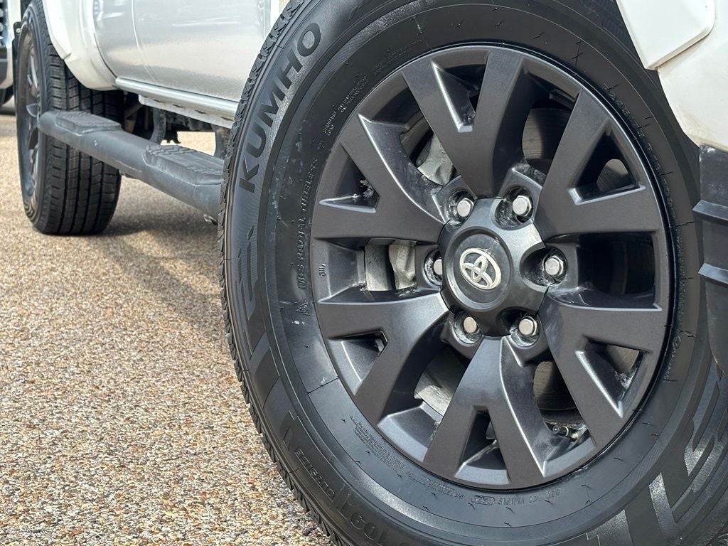2022 Toyota Tacoma SR5