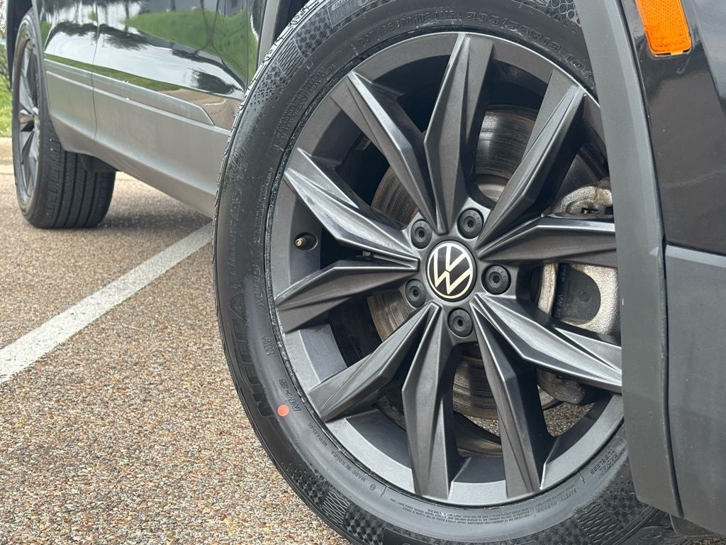 2024 Volkswagen Tiguan 2.0T SE