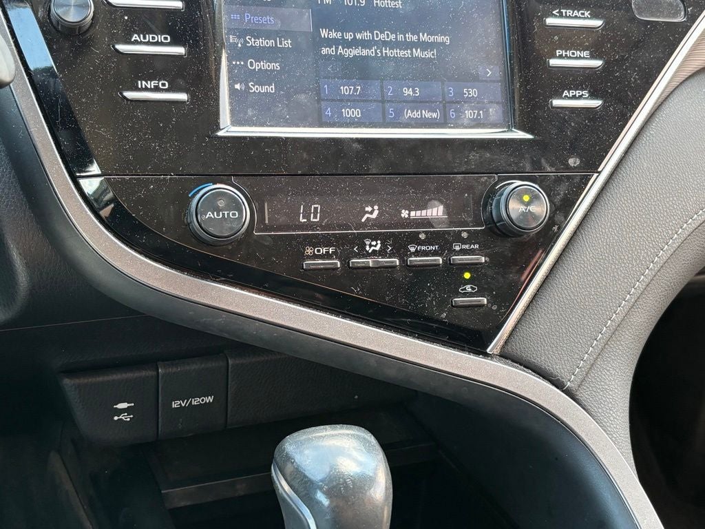 2018 Toyota Camry SE