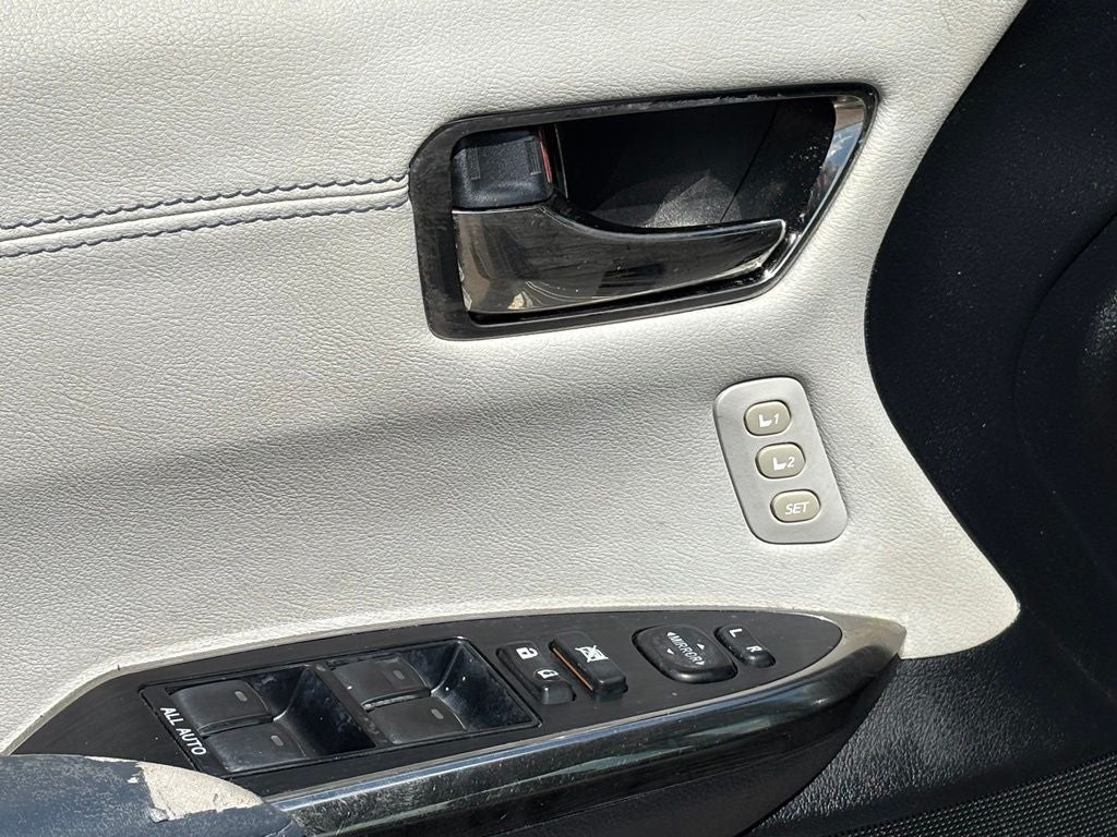 2013 Toyota Avalon Limited