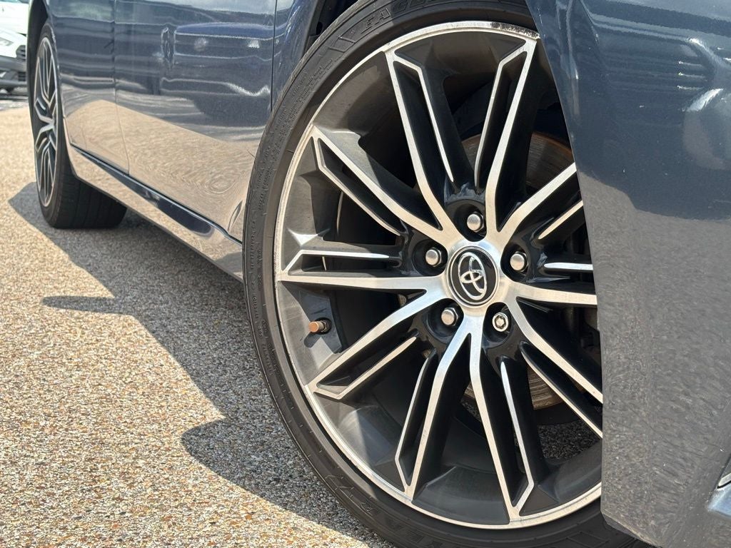 2019 Toyota Avalon XSE