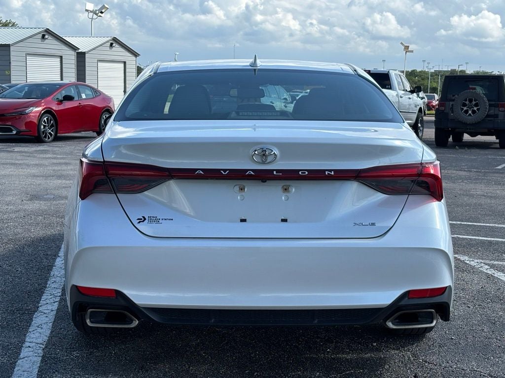 2019 Toyota Avalon XLE