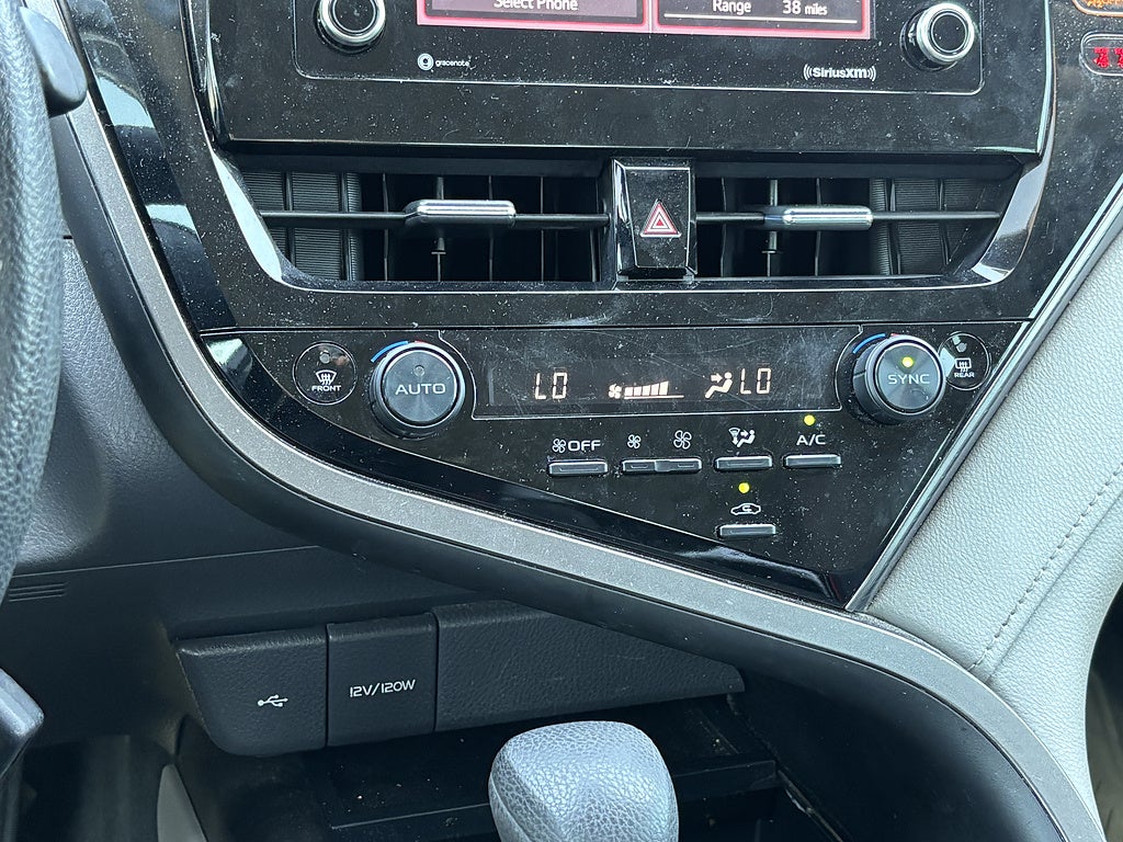 2022 Toyota Camry LE