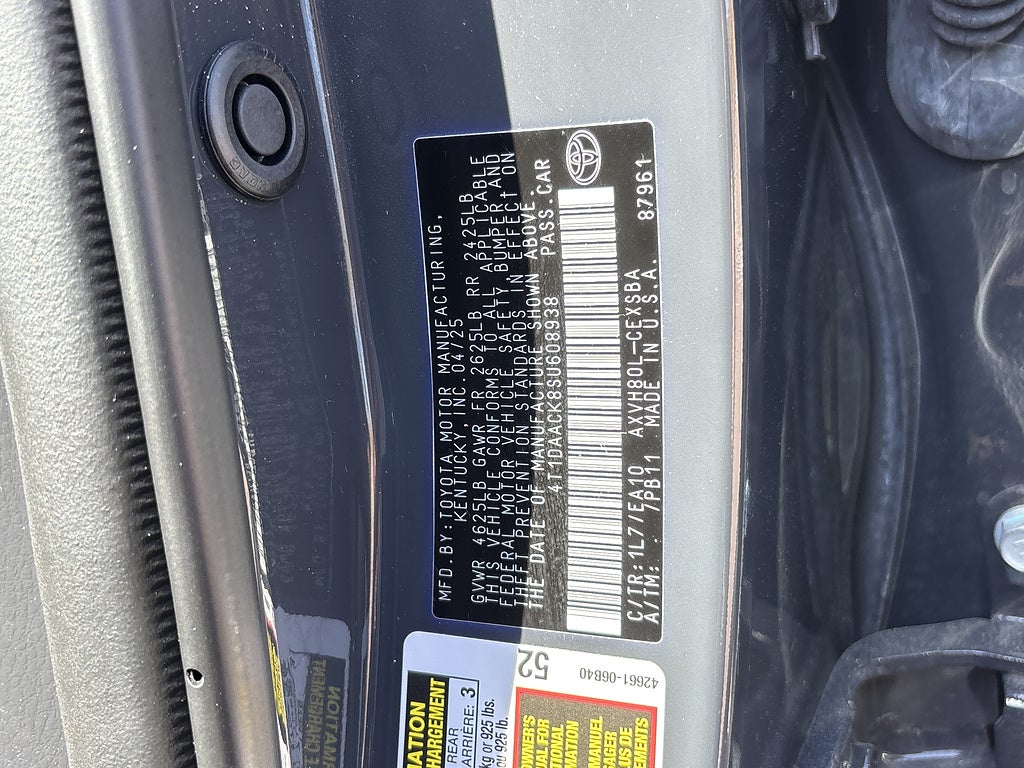 2025 Toyota Camry SE