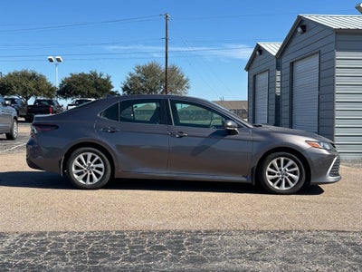 2022 Toyota Camry LE