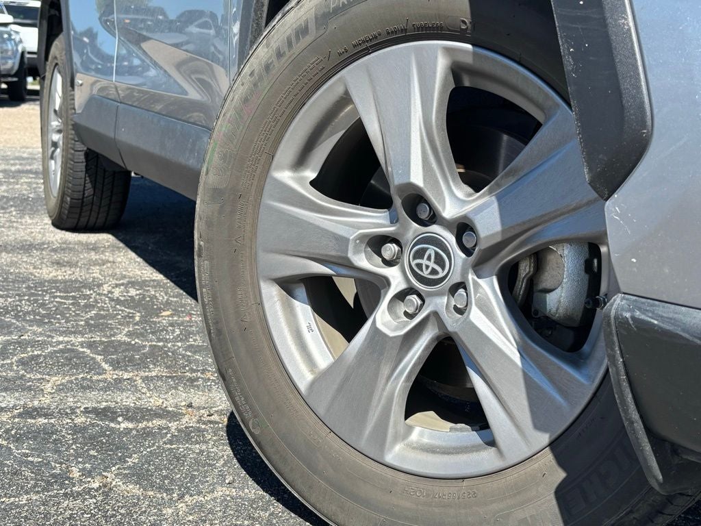 2024 Toyota RAV4 Hybrid LE