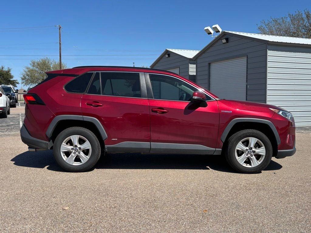 2021 Toyota RAV4 Hybrid XLE
