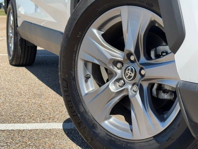 2023 Toyota RAV4 Hybrid XLE