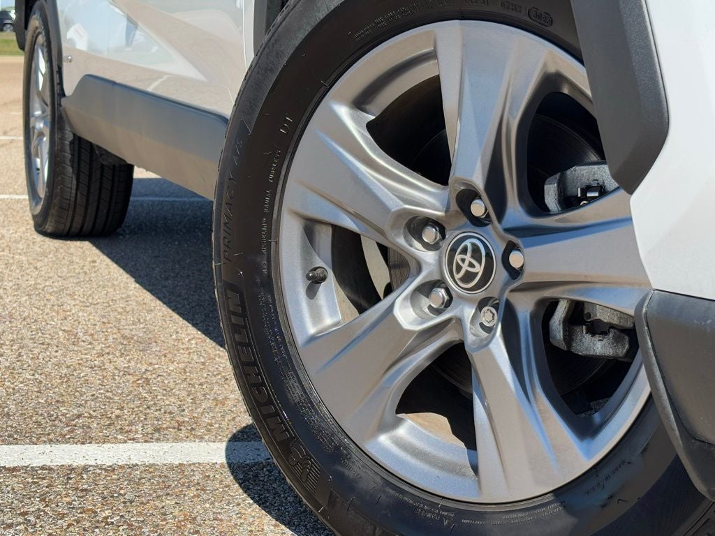 2023 Toyota RAV4 Hybrid XLE