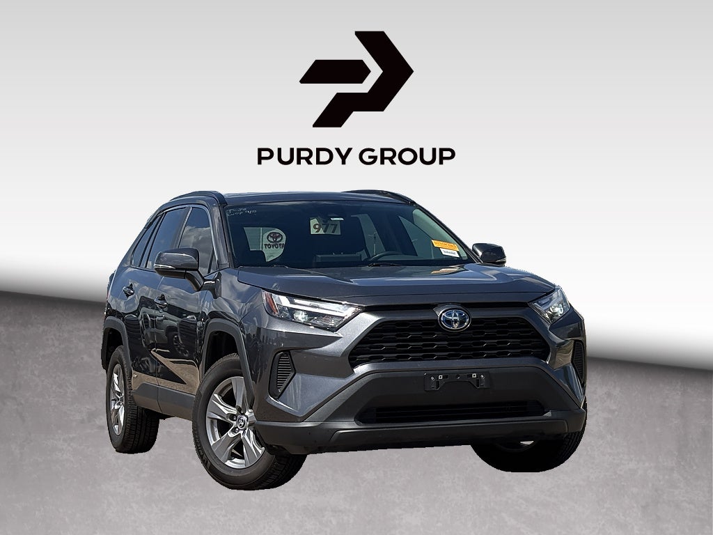 2022 Toyota RAV4 XLE