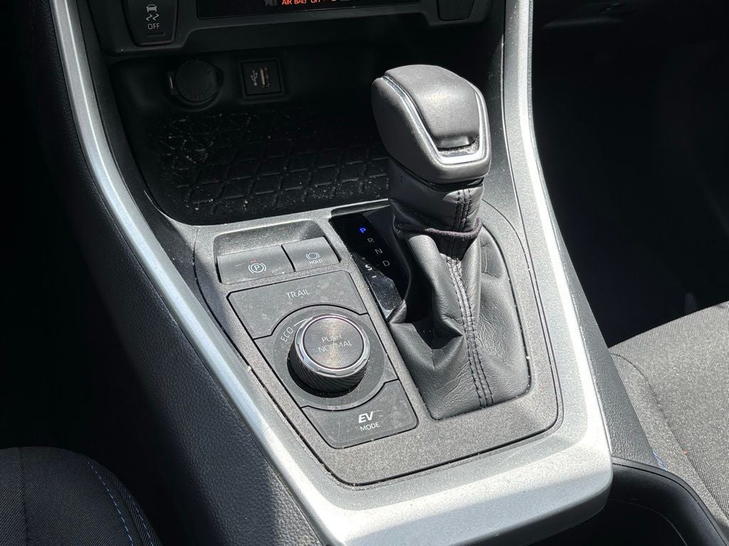 2024 Toyota RAV4 Hybrid SE