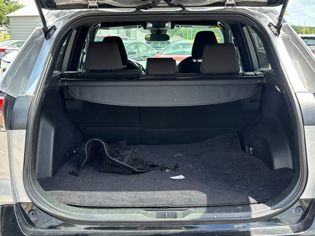 2024 Toyota RAV4 Hybrid SE