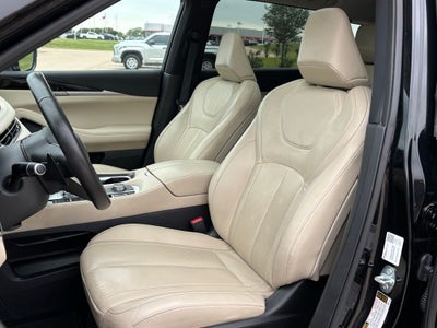 2025 INFINITI QX60 PURE