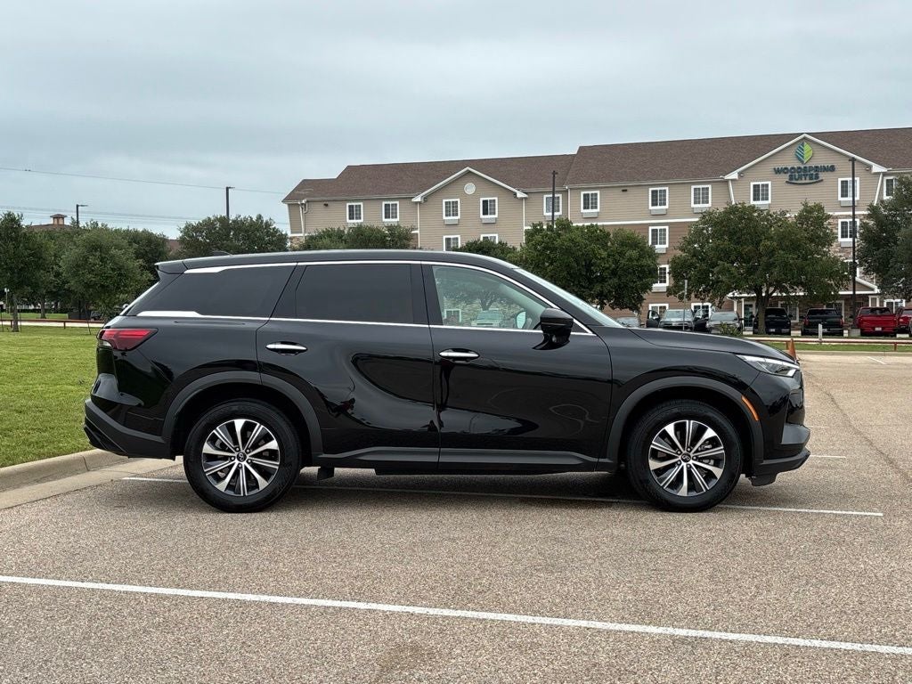 2025 INFINITI QX60 PURE