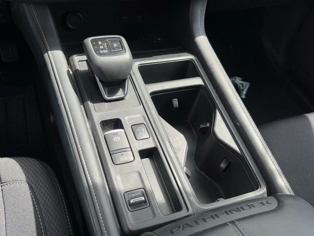 2024 Nissan Pathfinder S