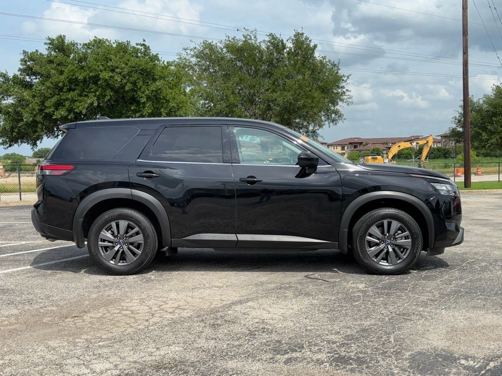 2024 Nissan Pathfinder S