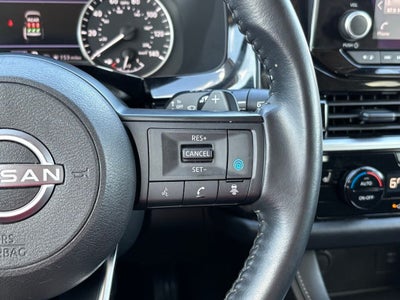 2024 Nissan Pathfinder SV