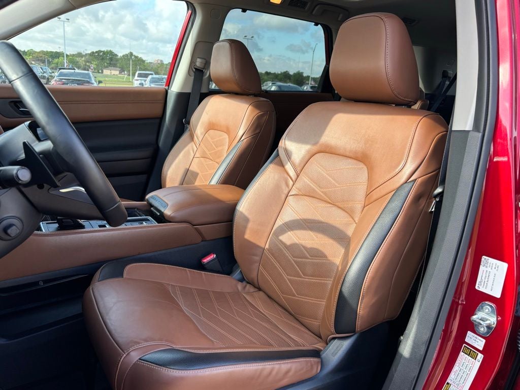 2024 Nissan Pathfinder Platinum